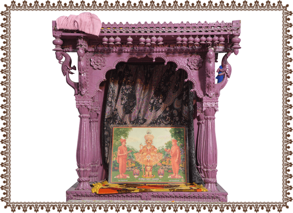 પ્રસાદીનું સિંહાસન (પ્રથમ હરિમંદિરના સમયે પધરાવેલ)